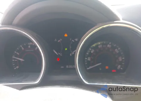 2010 Toyota Highlander Se V6 z USA, uszkodzony, nr VIN 5TDKK3EHXAS006597